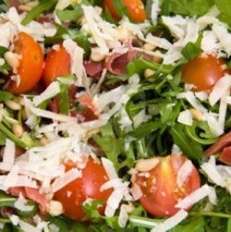 Insalata di pomodori con la rucola – Tomaten-Rucola-Salat