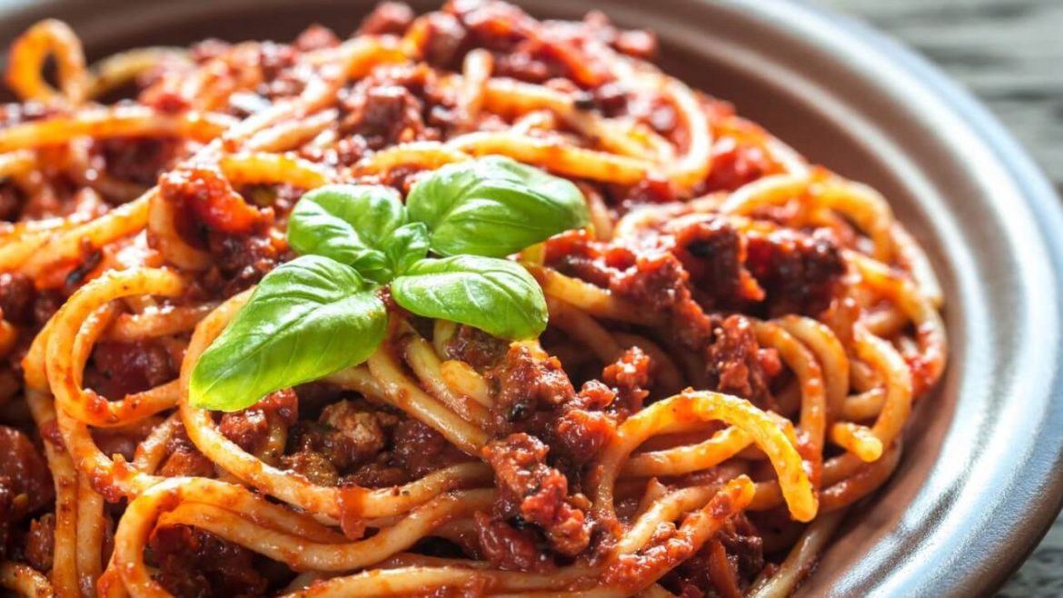 Spaghetti mit Bolognesesauce