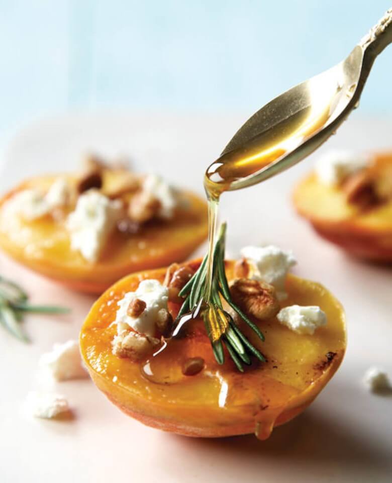 Italienischer Grillabend - Gegrillte Pfirsiche