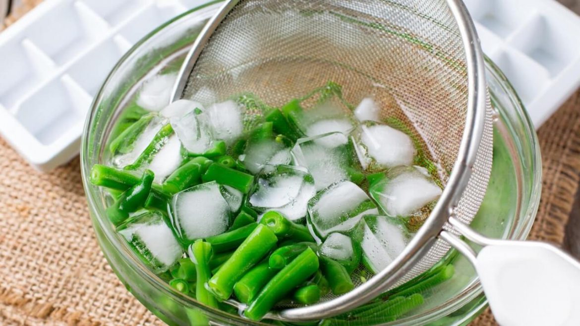Mit Wasser kochen: Blanchieren, Dämpfen, Pochieren