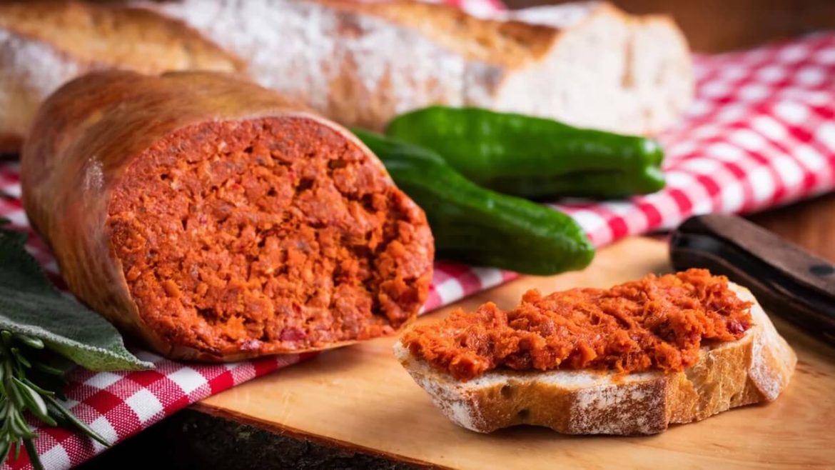 Nduja: Herstellung und Zubereitung in der kalabresischen Küche