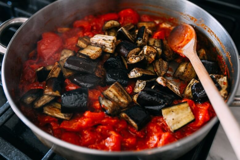 Auberginen & Tomaten für Pasta alla Norma