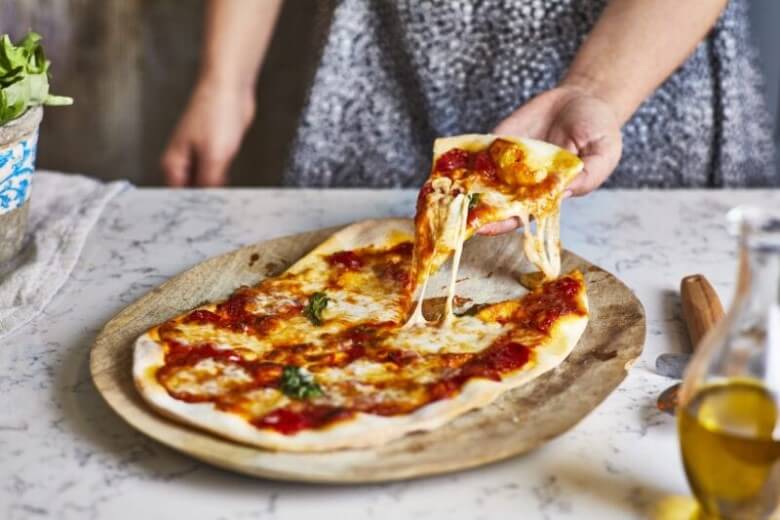 So wird Deine italienische Pizza knusprig