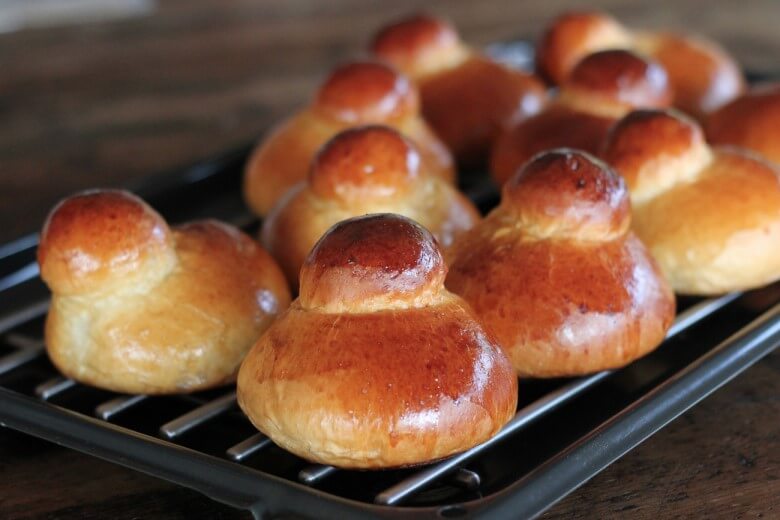 was ist typisch für die sizilianische Küche - Granita con Brioche