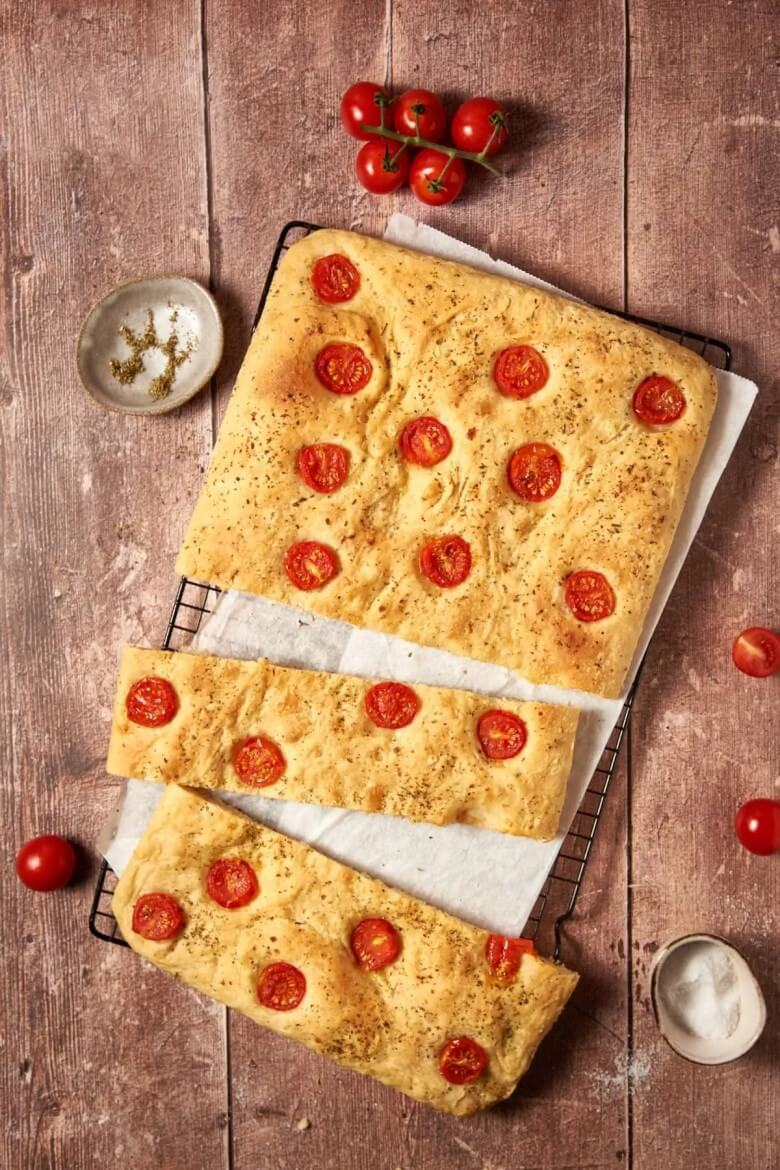 Goldbraun-knuspriges Tomaten-Focaccia